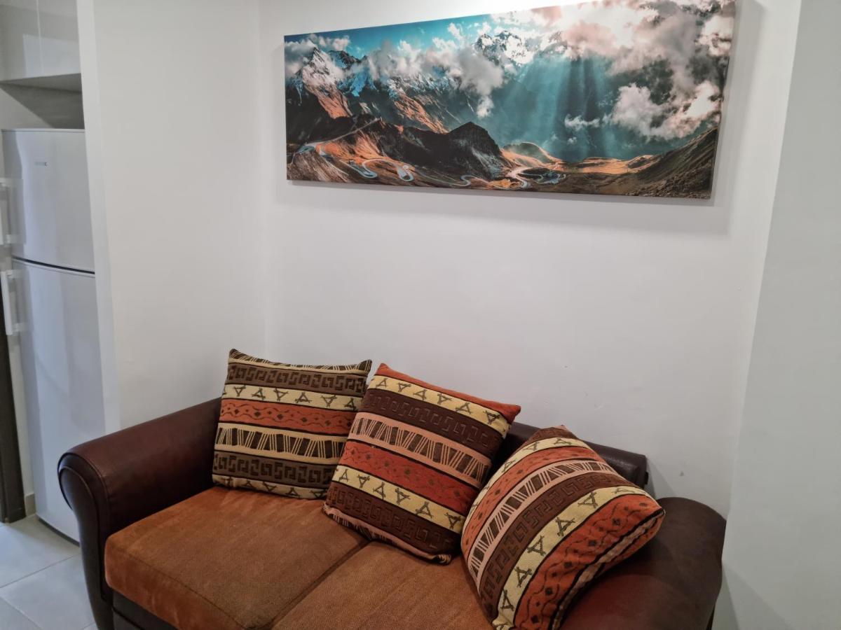 Timpuri Noi Studio Apartment Bucharest Luaran gambar
